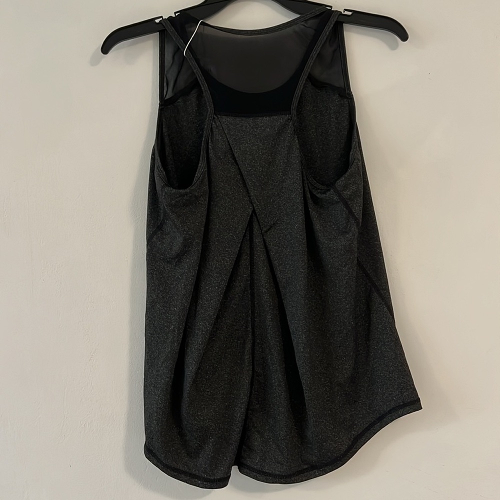 NWT Charcoal Color Workout/Yoga Top - Picture 3 of 8